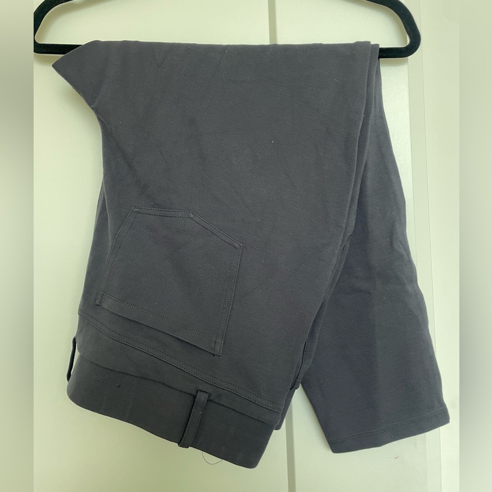 Torrid gray skinny 7/8 length pants